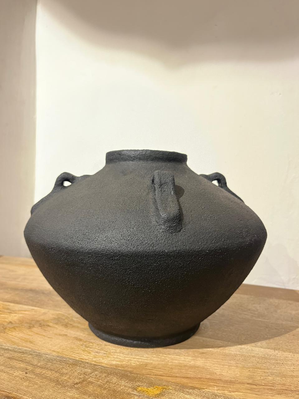 Kuro Collection