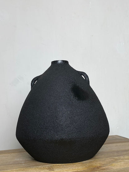 Kuro Collection