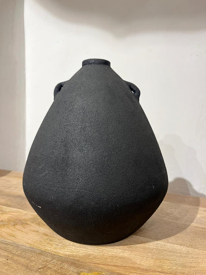 Kuro Collection